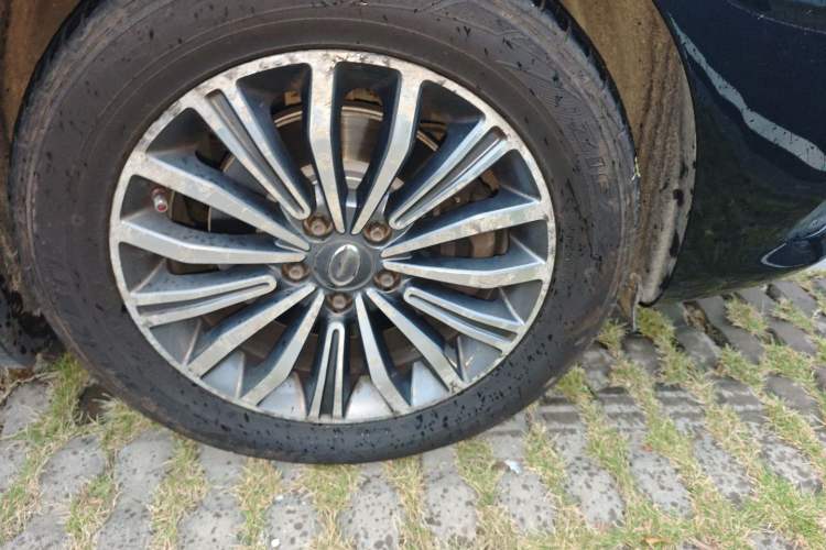 Used GAC Trumpchi GA8 2016 320T Luxury Edition Right Front Wheel Hub
