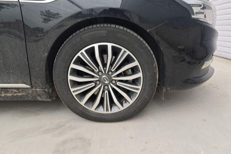 Used GAC Trumpchi GA8 2016 320T Luxury Edition Right Front Wheel Hub