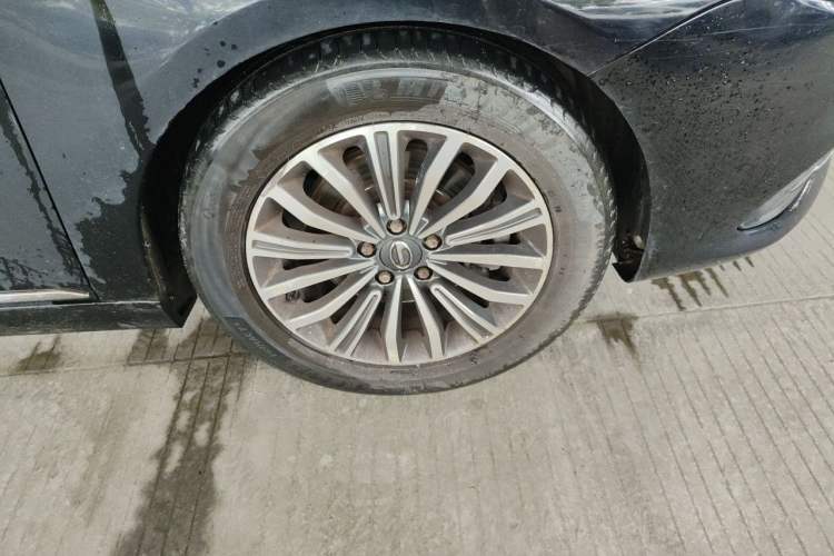 Used GAC Trumpchi GA8 2016 320T Luxury Edition Right Front Wheel Hub