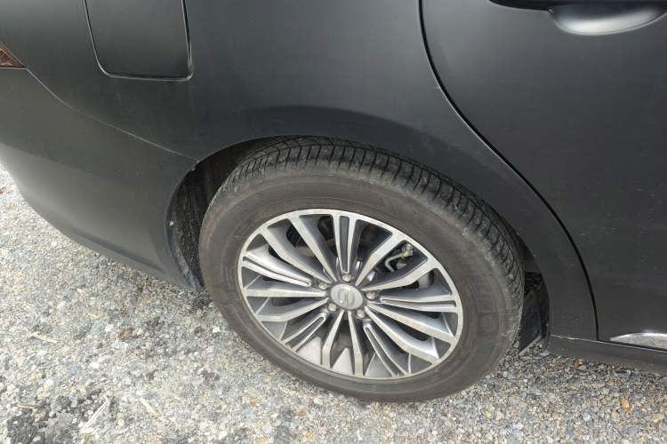 Used GAC Trumpchi GA8 2016 320T Prestige Edition Right Rear Wheel Hub