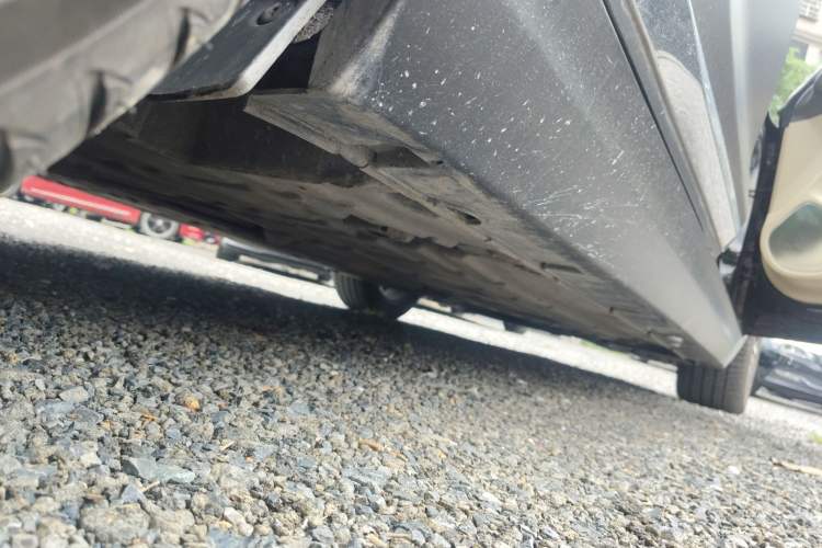 Used GAC Trumpchi GA8 2016 320T Prestige Edition Right Side Sill