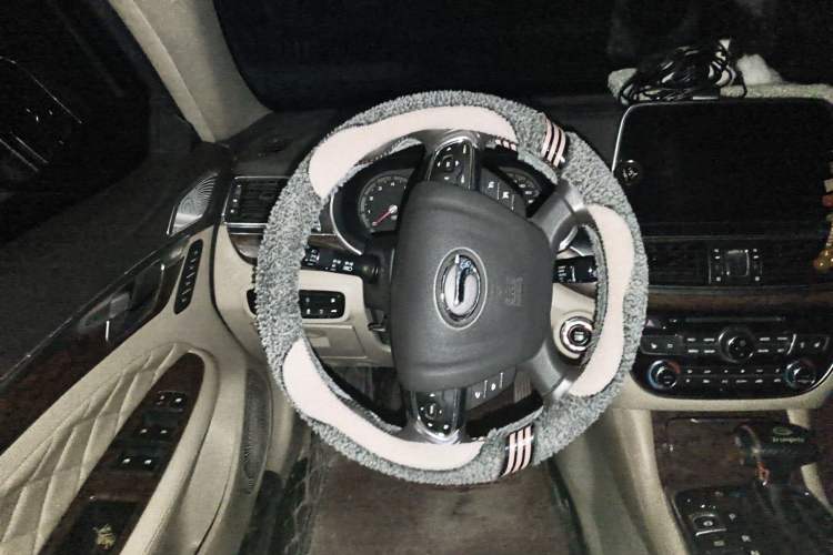 Used GAC Trumpchi GA8 2016 320T Luxury Edition Steering Wheel