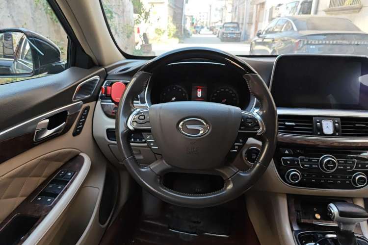 Used GAC Trumpchi GA8 2016 320T Luxury Edition Steering Wheel