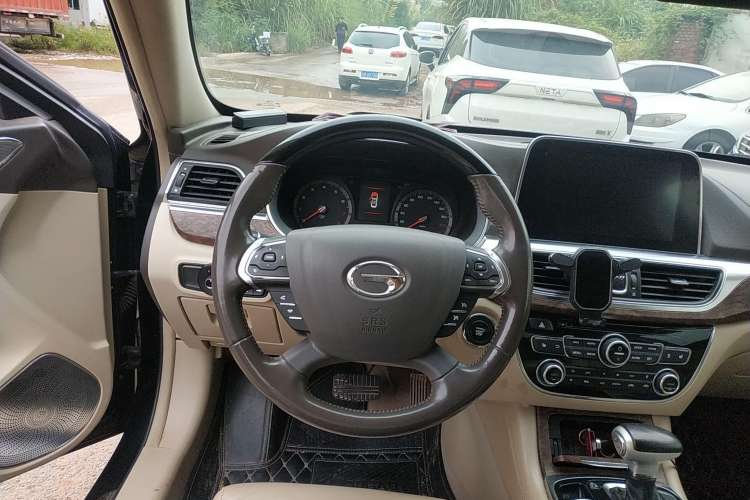 Used GAC Trumpchi GA8 2016 320T Luxury Edition Steering Wheel