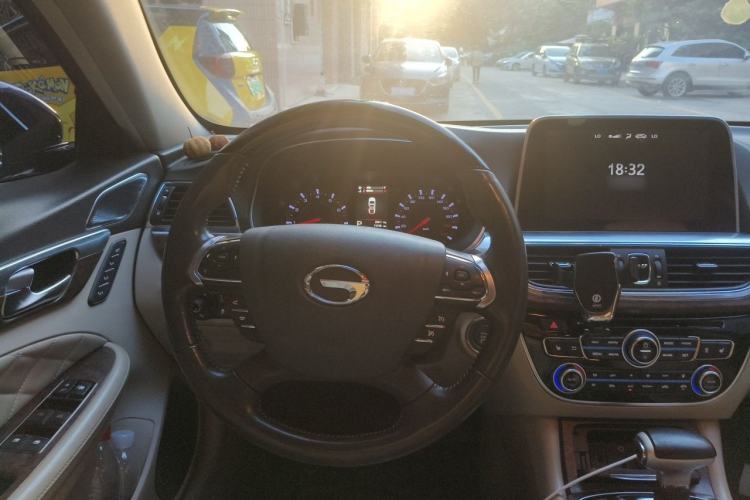 Used GAC Trumpchi GA8 2016 320T Luxury Edition Steering Wheel