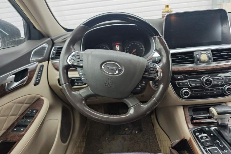 Used GAC Trumpchi GA8 2016 320T Luxury Edition Steering Wheel