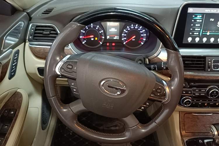 Used GAC Trumpchi GA8 2016 320T Luxury Edition Steering Wheel