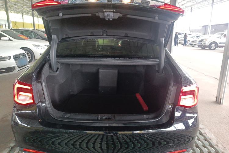 Used GAC Trumpchi GA8 2016 320T Ultimate Edition Trunk
