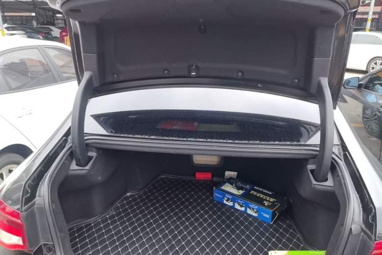Used GAC Trumpchi GA8 2016 320T Luxury Edition Trunk