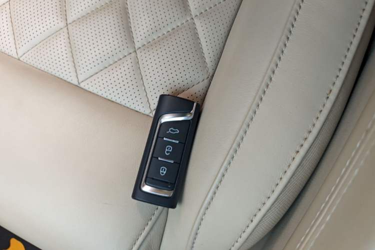 Used GAC Trumpchi GA8 2016 320T Luxury Edition Vehicle Key