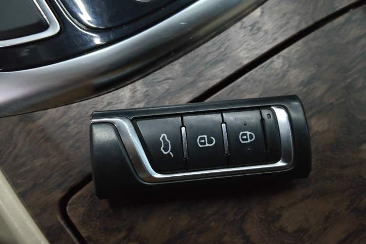 Used GAC Trumpchi GA8 2016 320T Luxury Edition Vehicle Key
