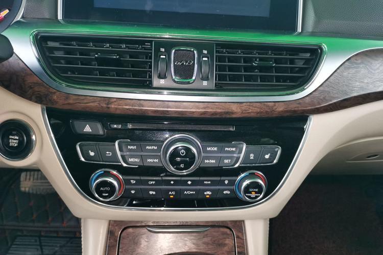 Used GAC Trumpchi GA8 2016 320T Luxury Edition Audio And AC Panel