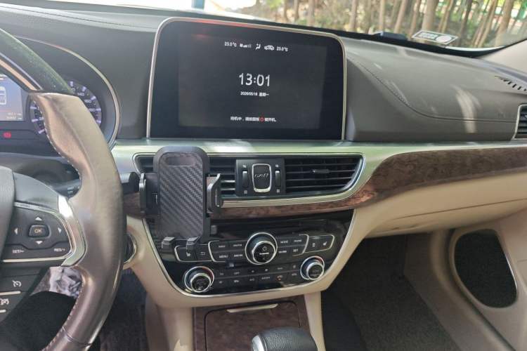 Used GAC Trumpchi GA8 2016 320T Luxury Edition Audio And AC Panel
