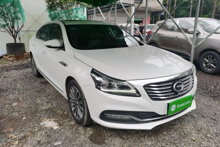 Used GAC Trumpchi GA8 2016 320T Luxury Edition Front Right 45 Deg