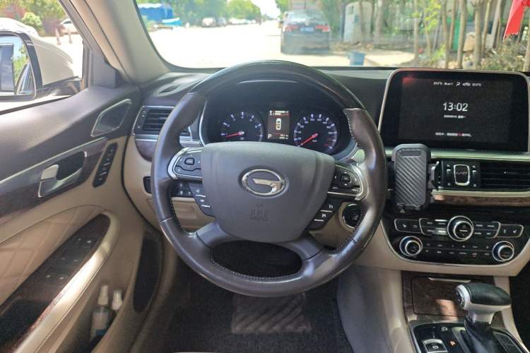 Used GAC Trumpchi GA8 2016 320T Luxury Edition Steering Wheel