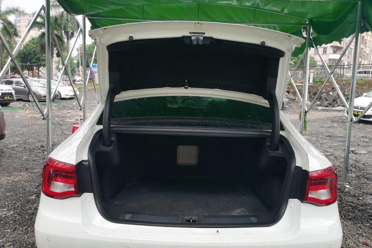 Used GAC Trumpchi GA8 2016 320T Luxury Edition Trunk