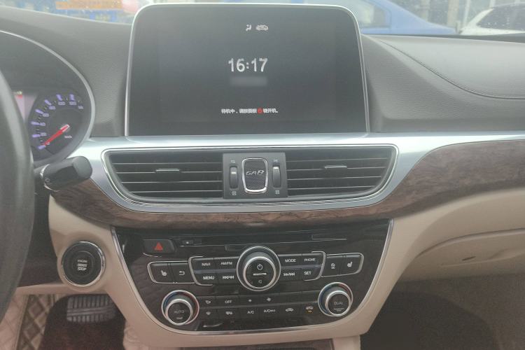 Used GAC Trumpchi GA8 2017 280T Deluxe Edition Audio And AC Panel