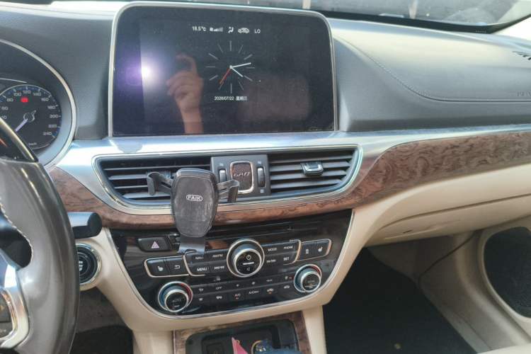Used GAC Trumpchi GA8 2017 320T Smart Edition Audio And AC Panel