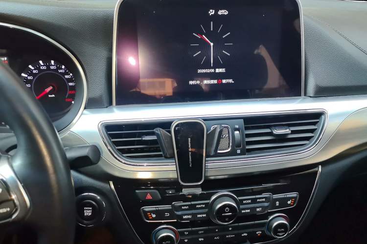 Used GAC Trumpchi GA8 2017 280T Deluxe Edition Audio And AC Panel