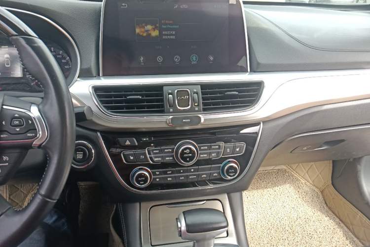 Used GAC Trumpchi GA8 2017 280T Deluxe Edition Audio And AC Panel