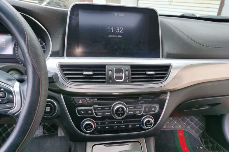 Used GAC Trumpchi GA8 2017 280T Deluxe Edition Audio And AC Panel