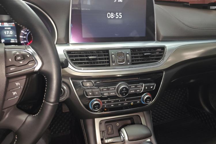 Used GAC Trumpchi GA8 2017 280T Deluxe Edition Audio And AC Panel