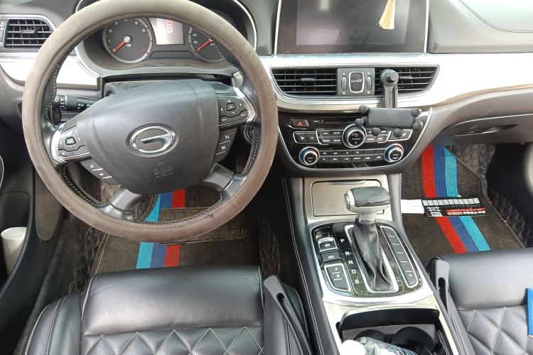 Used GAC Trumpchi GA8 2017 280T Deluxe Edition Center Console