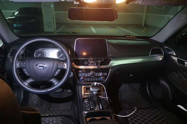 Used GAC Trumpchi GA8 2017 320T Luxury Edition Center Console