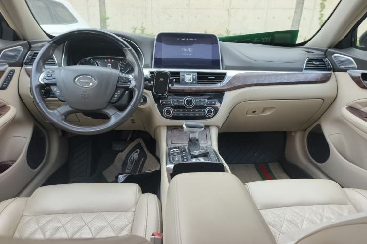 Used GAC Trumpchi GA8 2017 320T Luxury Edition Center Console
