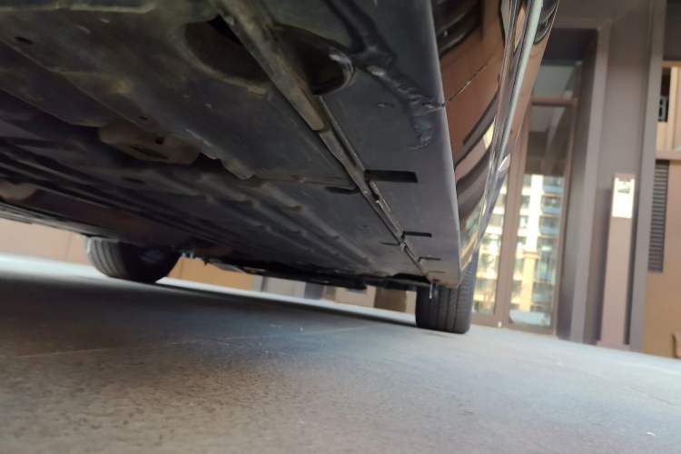 Used GAC Trumpchi GA8 2017 280T Deluxe Edition Chassis Rear Right