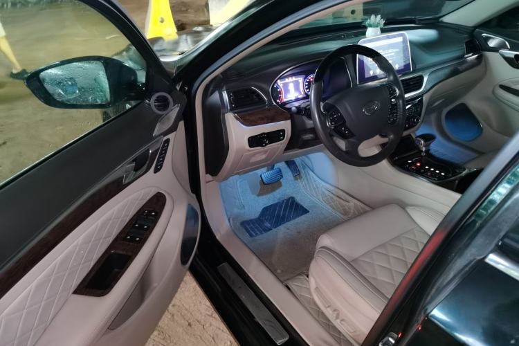 Used GAC Trumpchi GA8 2017 320T Ultimate Edition Driver Seat