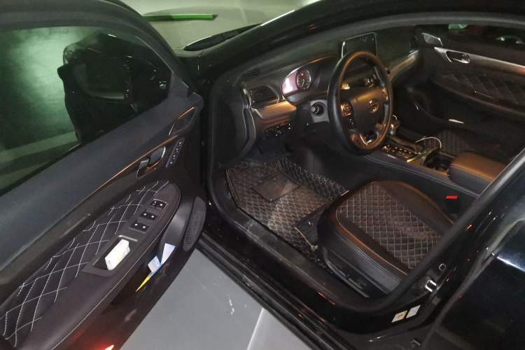Used GAC Trumpchi GA8 2017 320T Luxury Edition Driver Seat