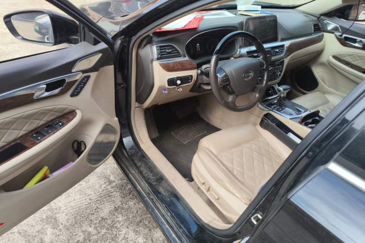 Used GAC Trumpchi GA8 2017 320T Smart Edition Driver Seat