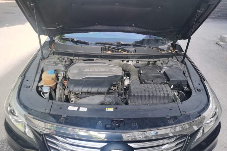 Used GAC Trumpchi GA8 2017 280T Deluxe Edition Engine Bay