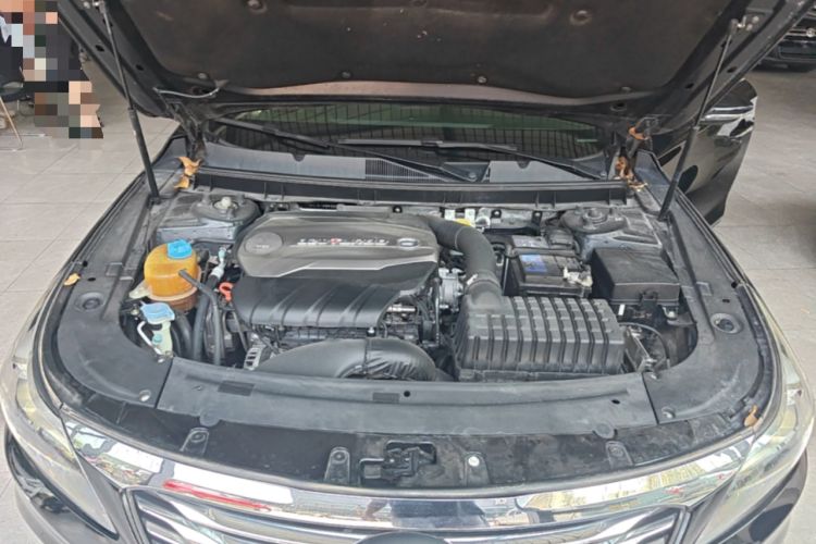 Used GAC Trumpchi GA8 2017 320T Luxury Edition Engine Bay