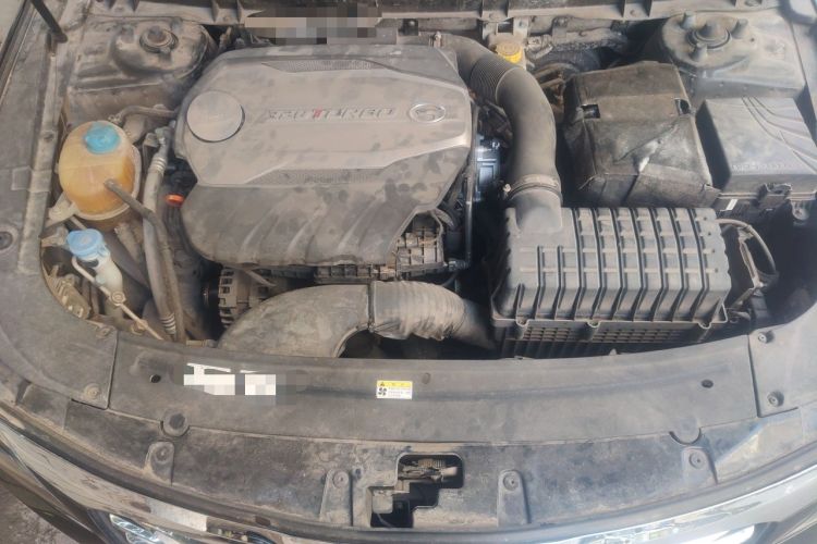 Used GAC Trumpchi GA8 2017 320T Luxury Edition Engine Bay