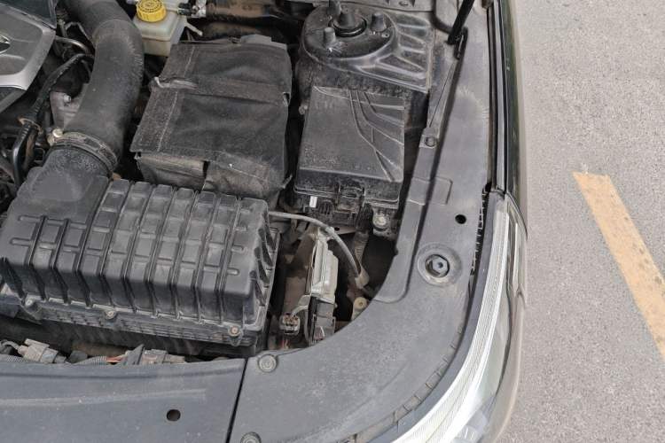Used GAC Trumpchi GA8 2017 280T Deluxe Edition Engine Bay Left
