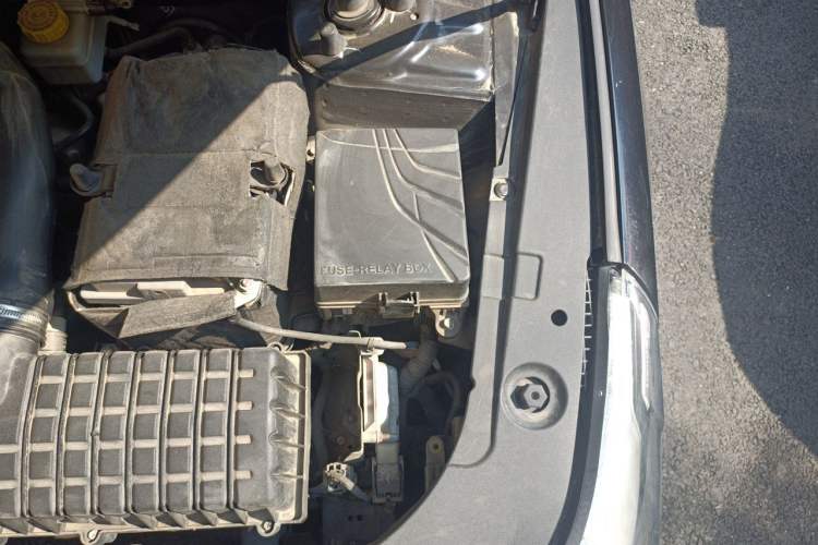 Used GAC Trumpchi GA8 2017 280T Deluxe Edition Engine Bay Left