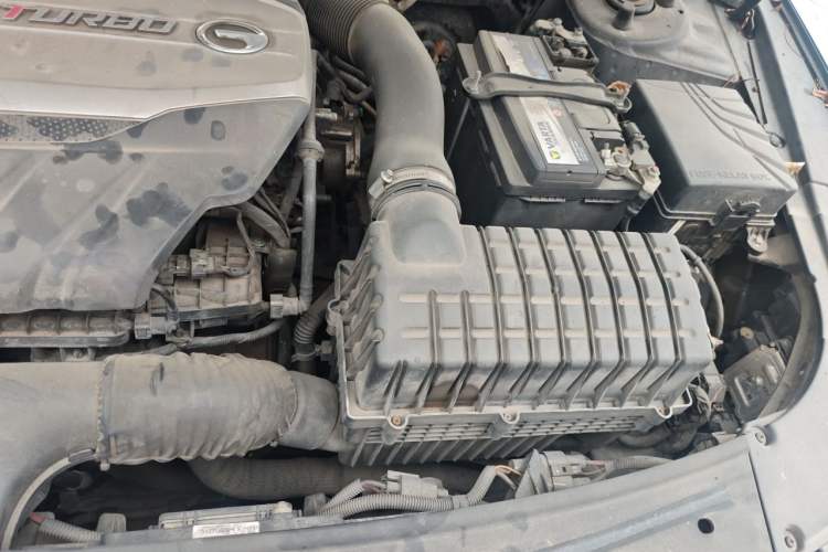 Used GAC Trumpchi GA8 2017 320T Luxury Edition Engine Bay Left