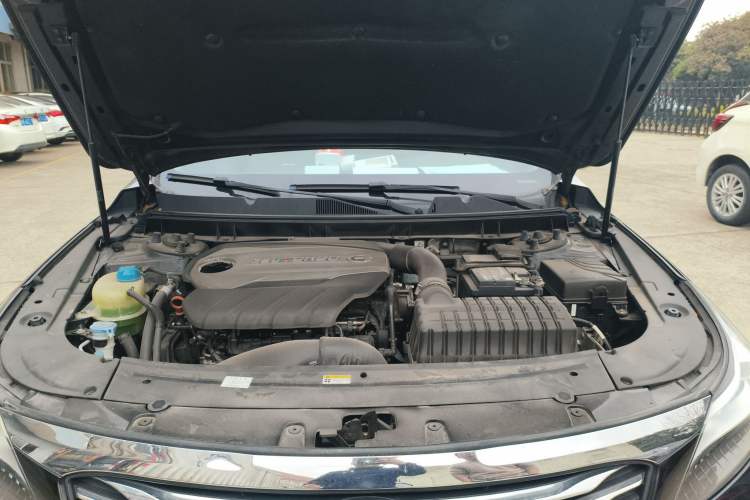 Used GAC Trumpchi GA8 2017 320T Smart Edition Engine Bay