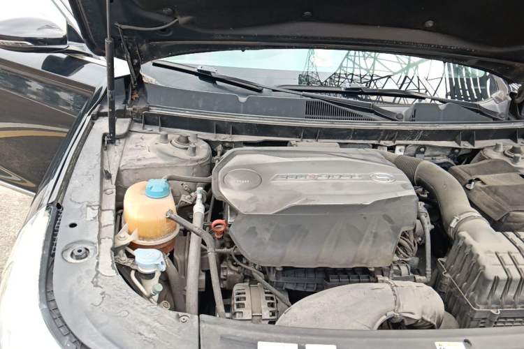 Used GAC Trumpchi GA8 2017 280T Deluxe Edition Engine Bay Right