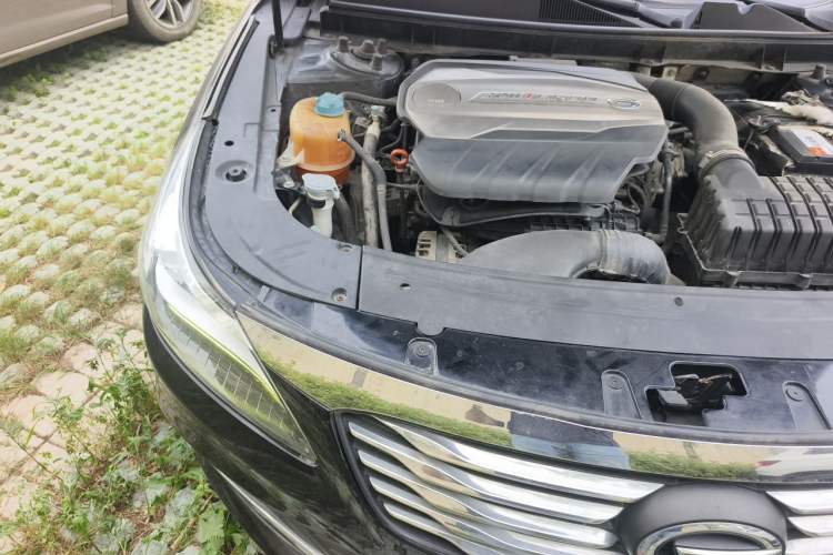 Used GAC Trumpchi GA8 2017 320T Luxury Edition Engine Bay Right