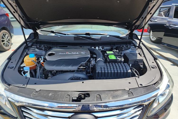 Used GAC Trumpchi GA8 2017 280T Deluxe Edition Engine Bay