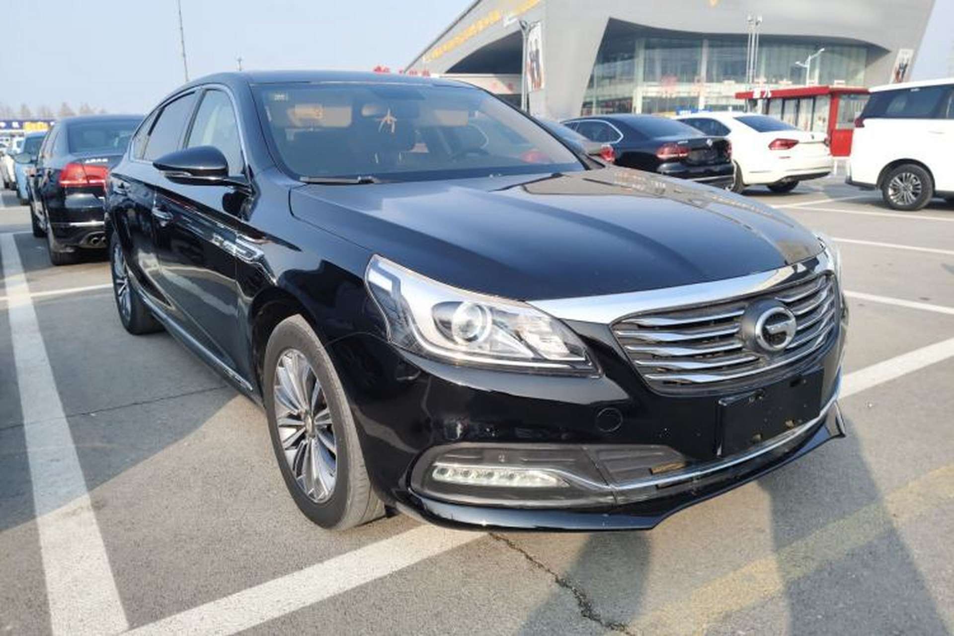 Used GAC Trumpchi GA8 2017 280T Deluxe Edition Exterior 2