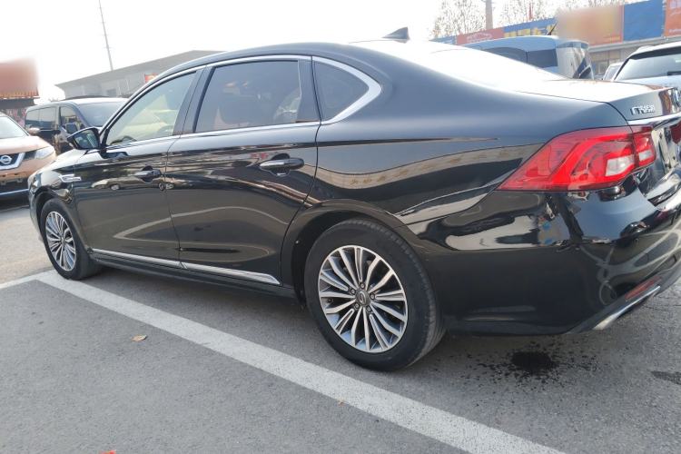 Used GAC Trumpchi GA8 2017 280T Deluxe Edition Exterior 3