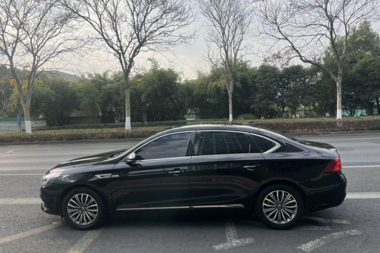 Used GAC Trumpchi GA8 2017 280T Deluxe Edition Exterior 3