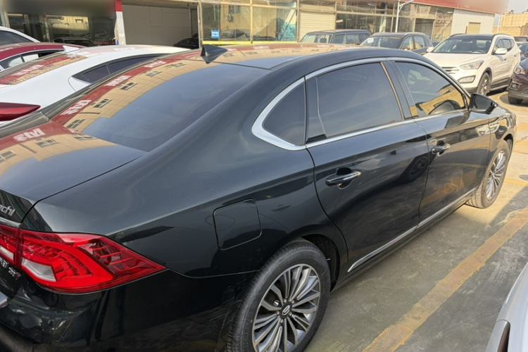 Used GAC Trumpchi GA8 2017 280T Executive Edition Exterior 4