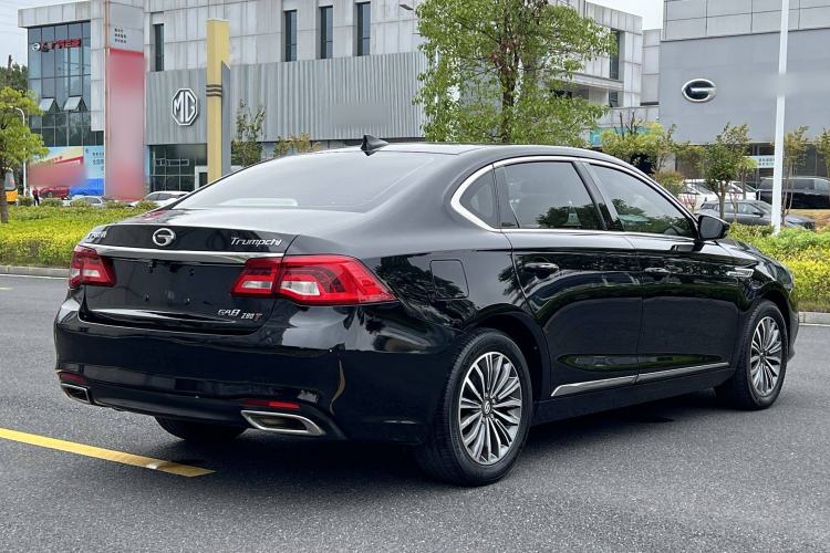 Used GAC Trumpchi GA8 2017 280T Deluxe Edition Exterior 5
