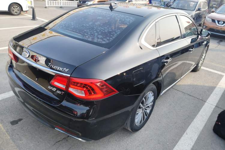 Used GAC Trumpchi GA8 2017 280T Deluxe Edition Exterior 5