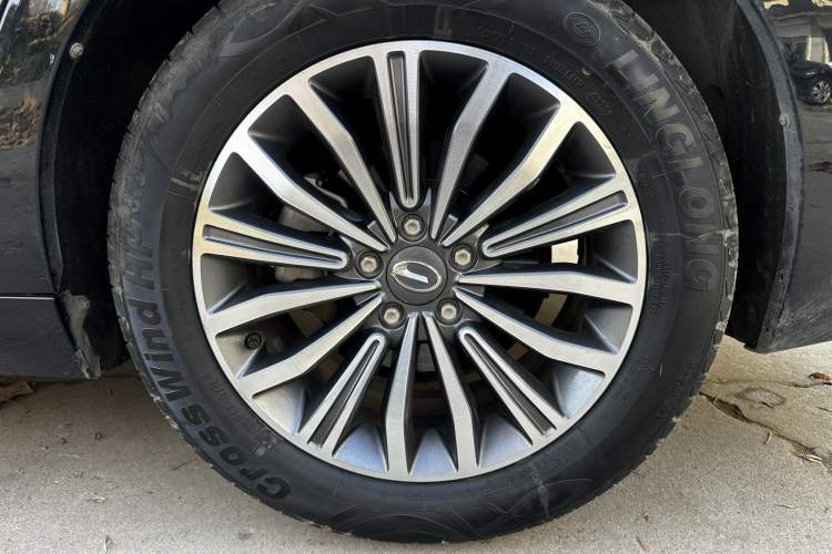 Used GAC Trumpchi GA8 2017 280T Executive Edition Exterior 6